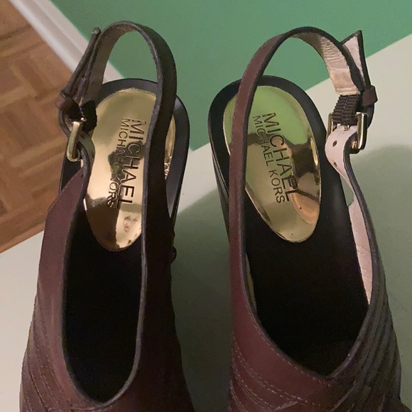 Michael Kors Wedge Shoes Size 6.5M ( Fits small) - Picture 4 of 15